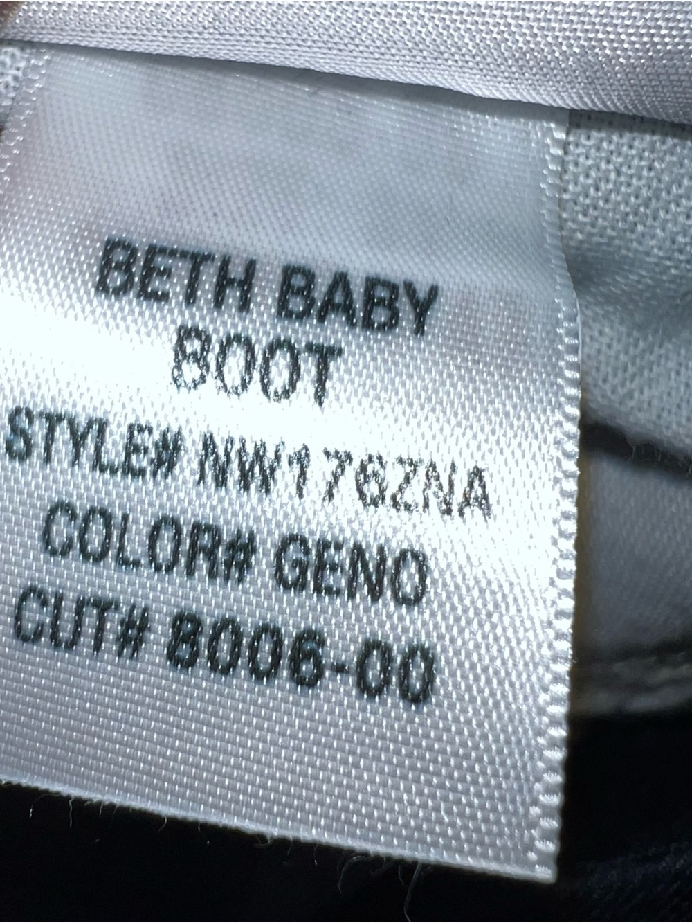 Hudson Beth Baby Boot Jeans Bootcut Dark Wash Denim Mid Rise Women’s Size 31 - Picture 13 of 16